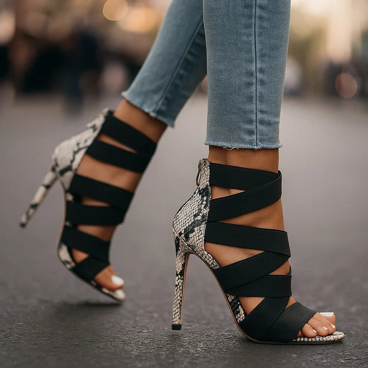 Abigail  | Daring Elegance, Iconic Design