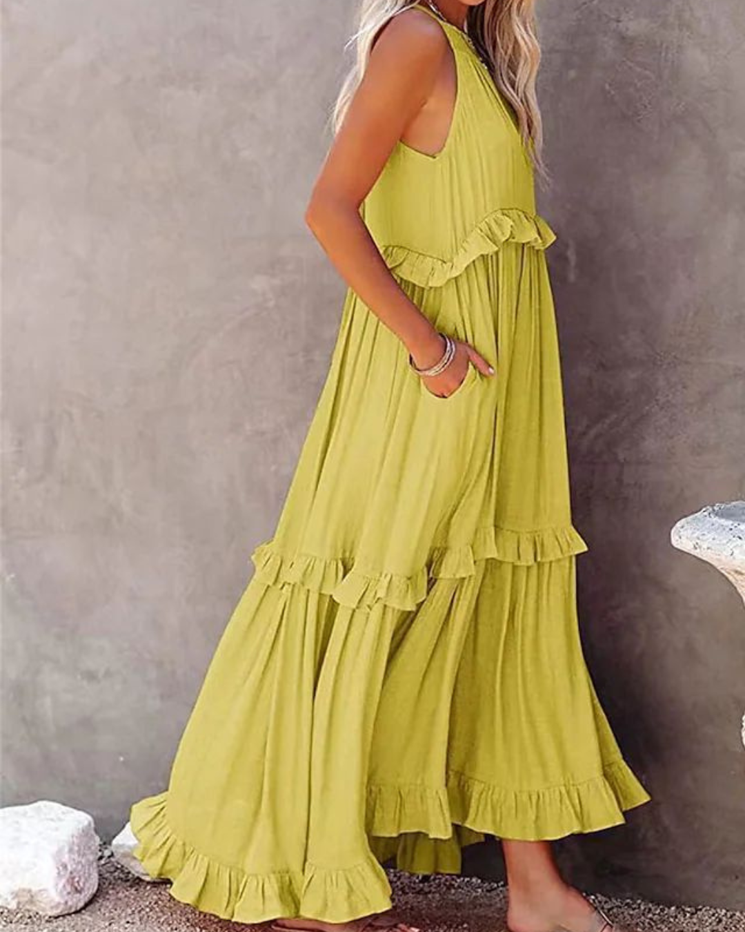 Nikki – Elegant Sleeveless Sundress