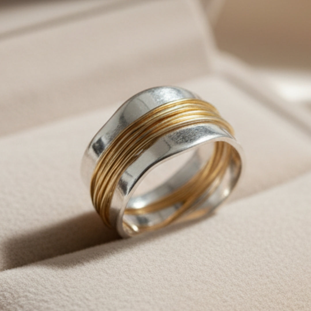 Violet | Silver and Gold Threaded Ring