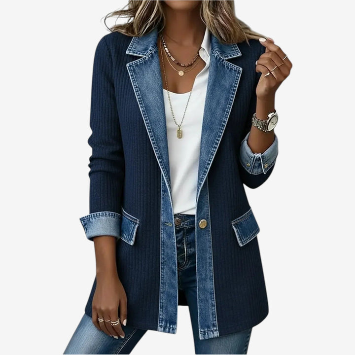 Lola™ | The Perfect Blend of Cozy Comfort & Denim Style