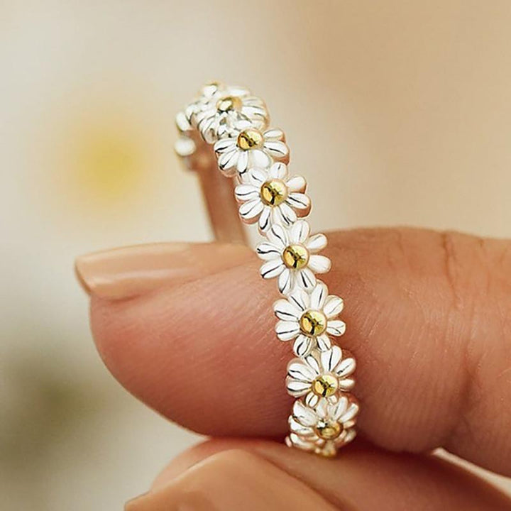 Emily | Adjustable Silver Daisy Ring