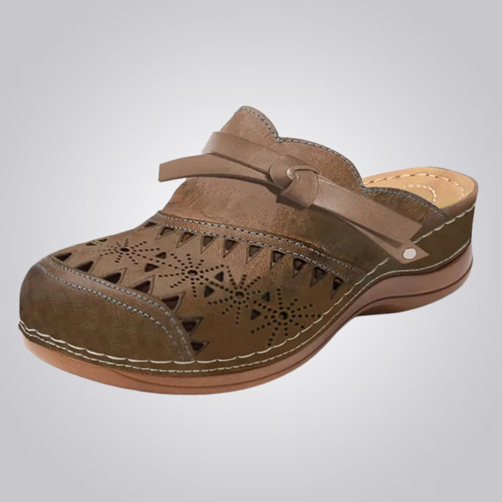 Delia™ | Comfortable Everyday Clogs