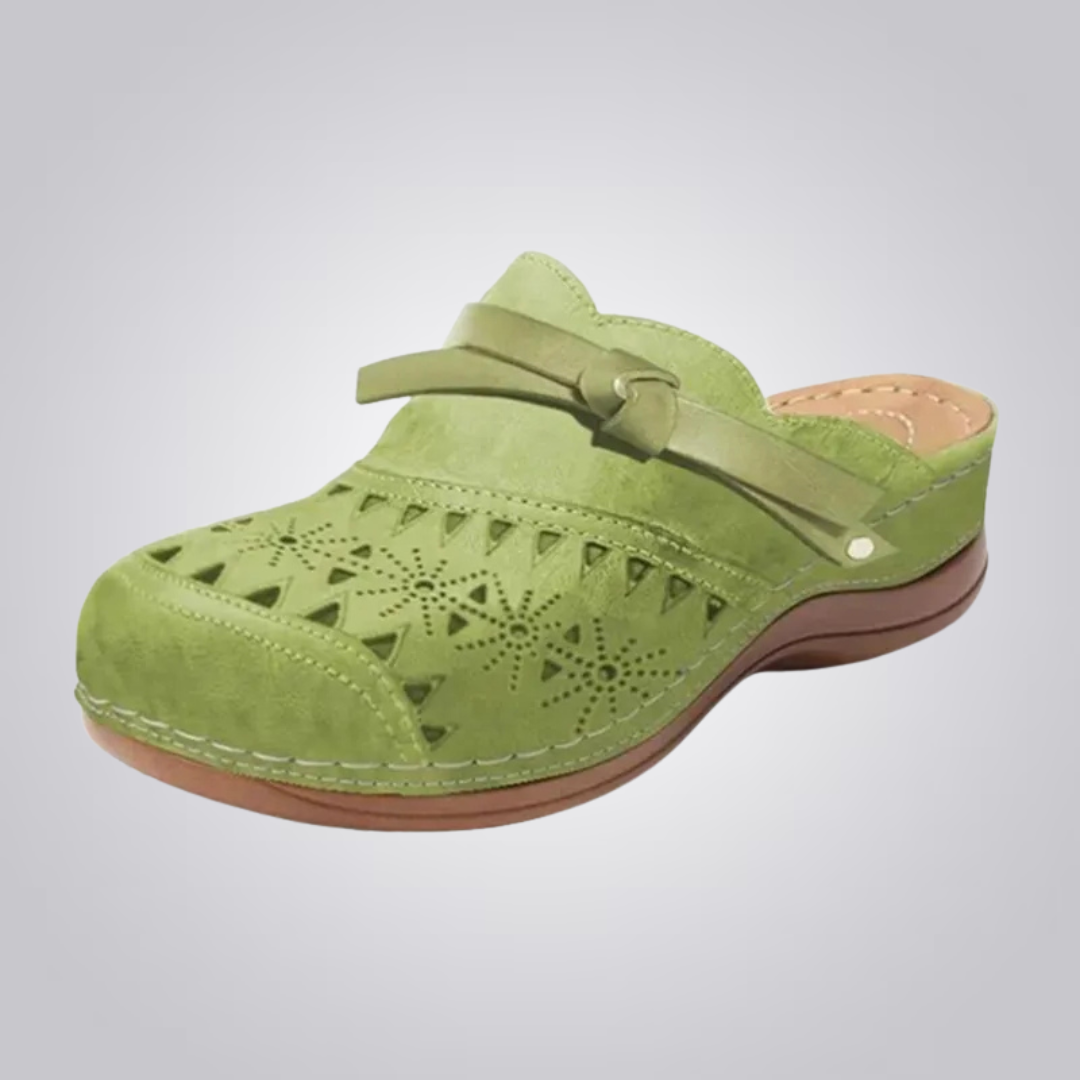 Delia™ | Comfortable Everyday Clogs