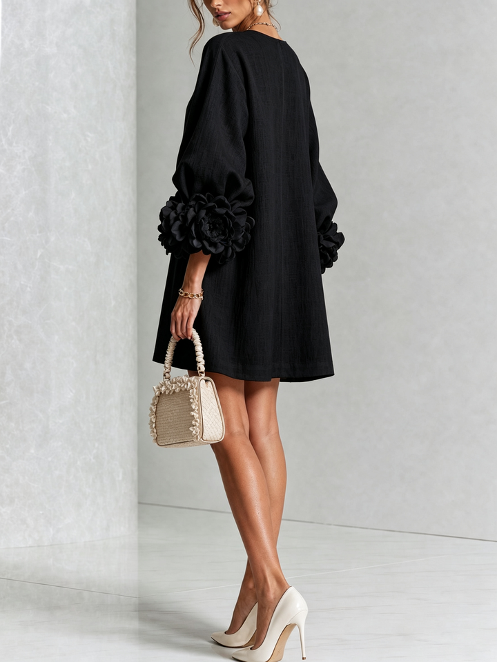 Blythe™ | Sculptural Floral Elegance