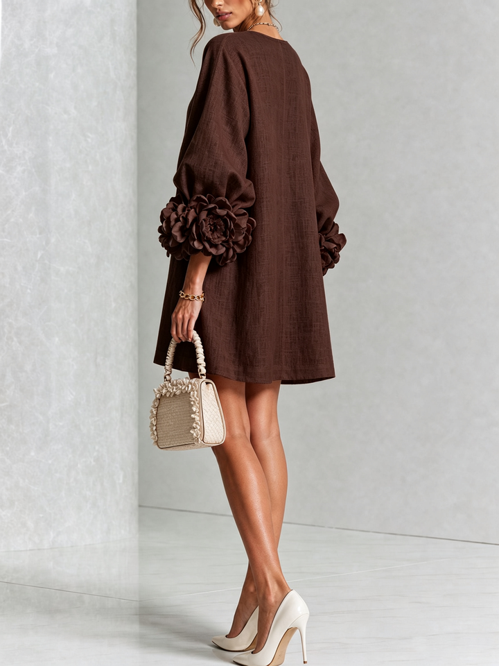 Blythe™ | Sculptural Floral Elegance