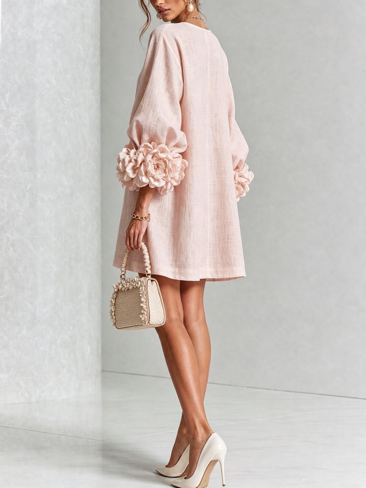 Blythe™ | Sculptural Floral Elegance
