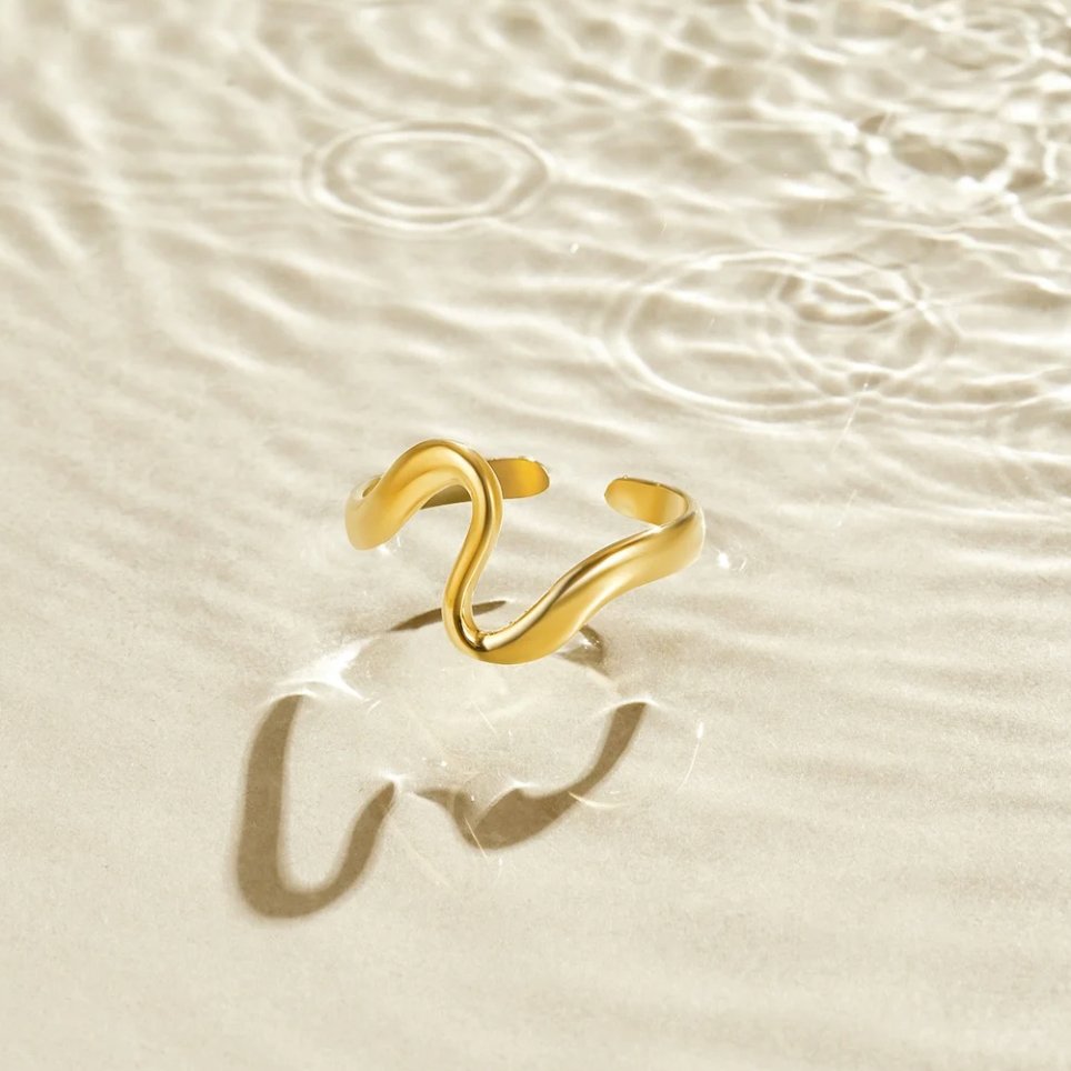 Diana | Gold Wave Ring