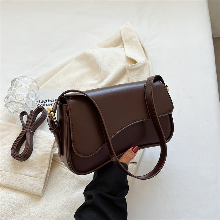 Madison | Elegant Saddle Bag